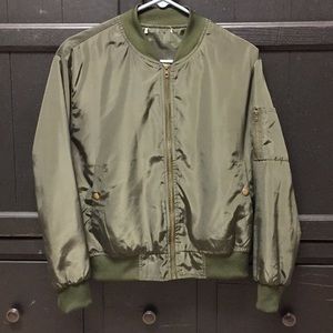 Classically Styled Army Green Bomber Jacket Sz M